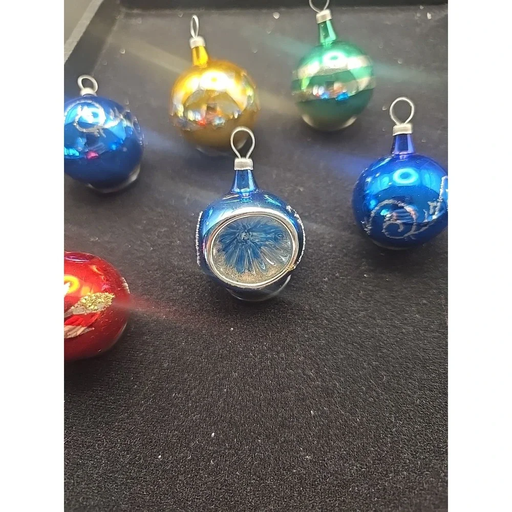 Vintage Lot Of‎ 6 Small Hand Painted Glass Christmas Ornaments 1 Indent